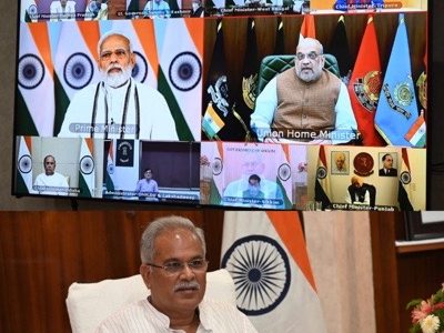 प्रधानमंत्री  नरेन्द्र मोदी की अध्यक्षता में कोविड-19 संक्रमण के संबंध में आयोजित बैठक में मुख्यमंत्री  भूपेश बघेल  वीडियो कॉन्फ्रेंसिंग के जरिए शामिल….
