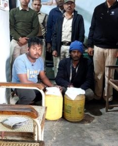 आबकारी विभाग जशपुर की कार्यवाही 14 लीटर हाथ भट्ठी महुआ शराब व 210 किलोग्राम महुआ लाहन के साथ 1 आरोपी गिरफ्तार…