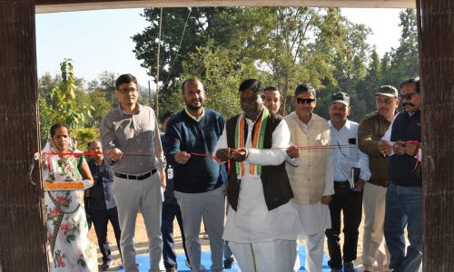 विधायक बृहस्पत सिंह ने किया वन धन विकास केन्द्र का लोकार्पण, कहा मुख्यमंत्री भूपेश बघेल के कार्यकाल के 04 साल बेमिसाल रहे….