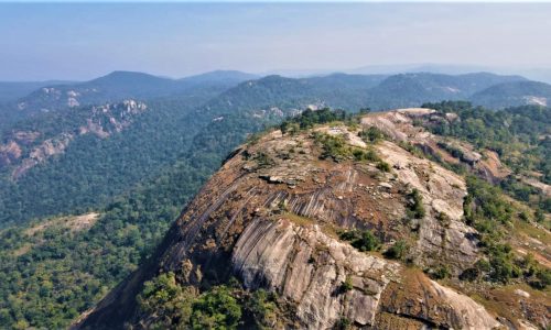 छत्तीसगढ़ की सबसे ऊंची चोटी से अब पर्यटकों को मिलेगा प्रकृति का प्यार, बलरामपुर के गौरव गौर-लाटा को पर्यटन स्थल बनाने की मुख्यमंत्री ने की है घोषणा….