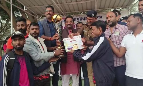 तीन दिवसीय जिला स्तरीय शहीद वॉलीबॉल प्रतियोगिता का हुआ समापन, धनगांव की टीम को हराकर कंचननगर बनी फाइनल विजेता….